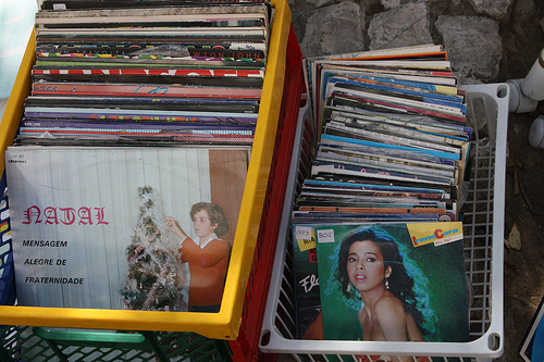 Feira da Ladra, Lisbon's Famous Flea Market