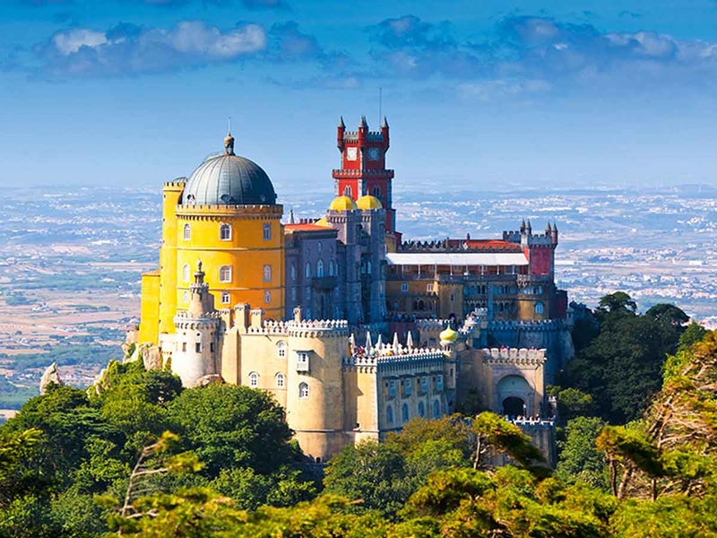 Day Trip to Sintra with Pena Palace Entrance